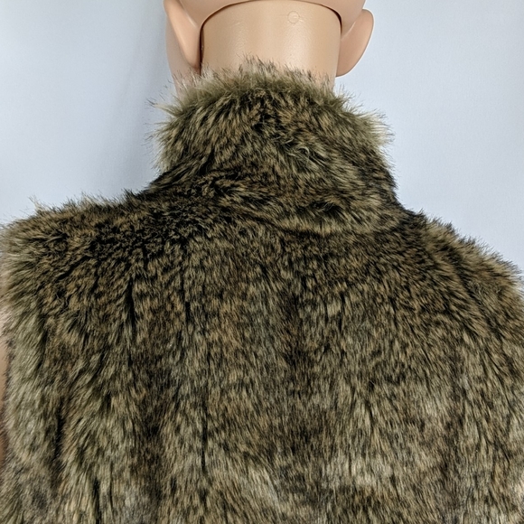 Abercrombie Fitch Women Faux Fur Vest Sz M - Picture 5 of 12